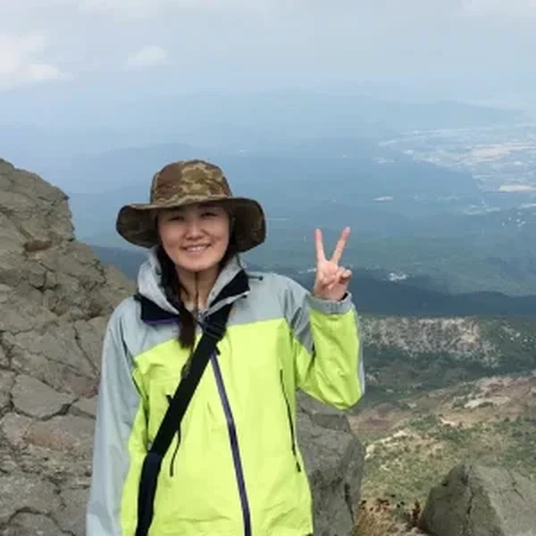 山口 由衣