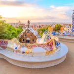 スペイン・バルセロナのグエル公園から街並みを望む風景