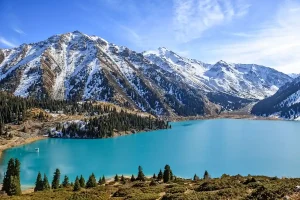アルマトイ観光で何ができる？山と湖を楽しむカザフスタン旅